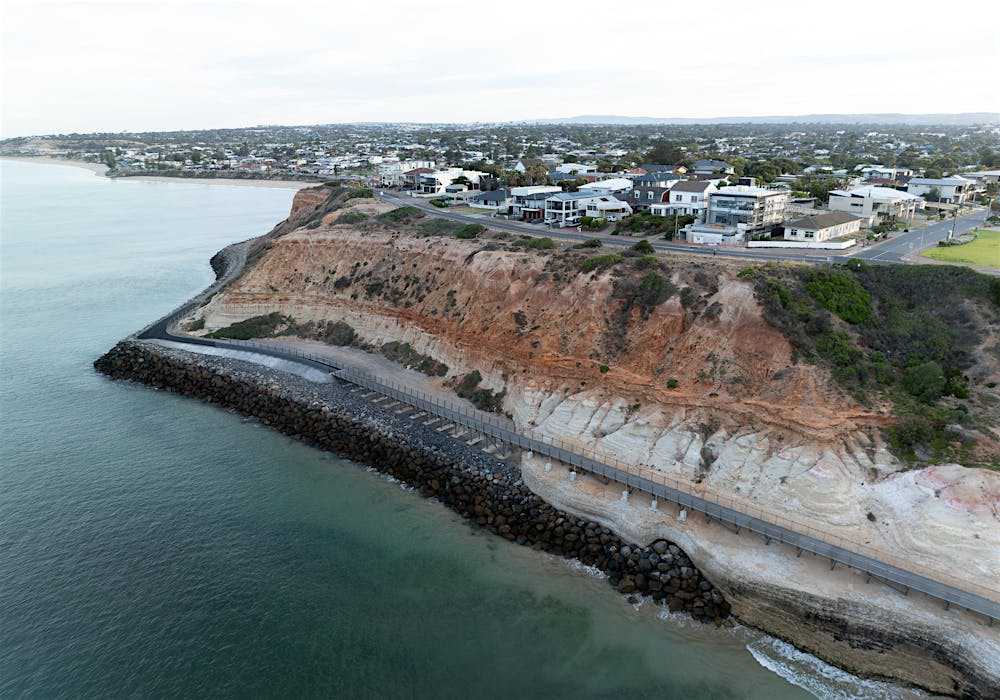 Witton Bluff Base Trail